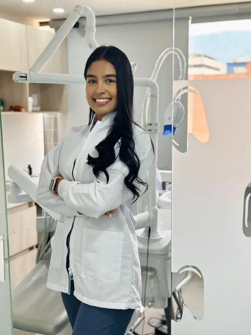 Una sonrisa saludable es sinónimo de felicidad y calidad de vida.